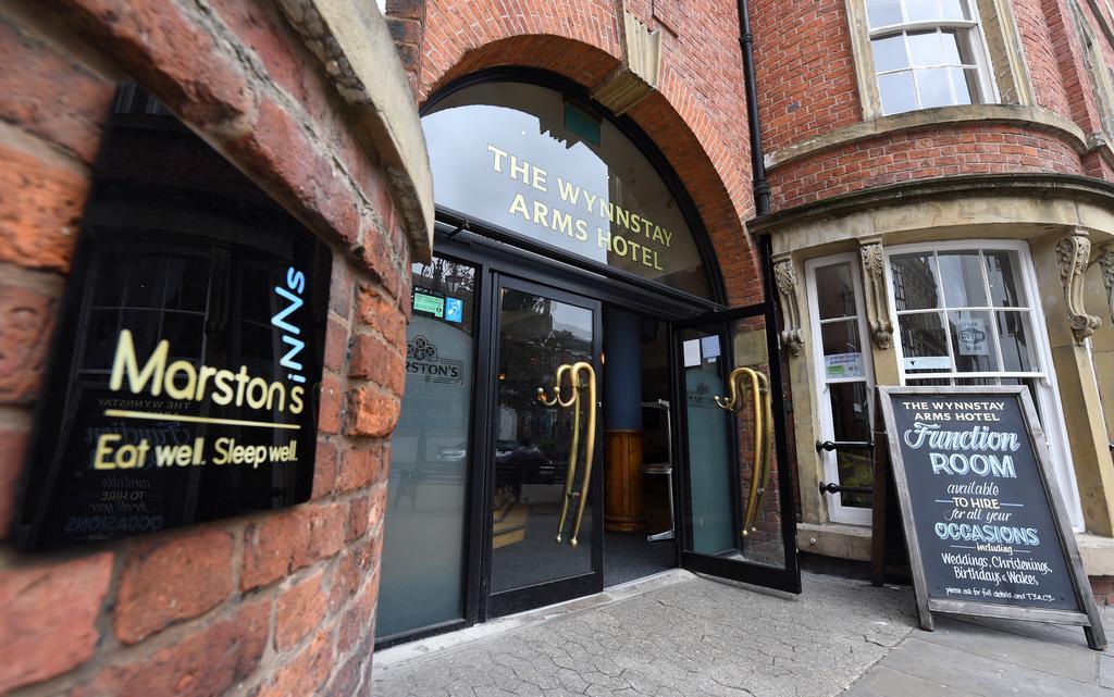Wynnstay Arms, Wrexham By Marston'S Inns Bagian luar foto